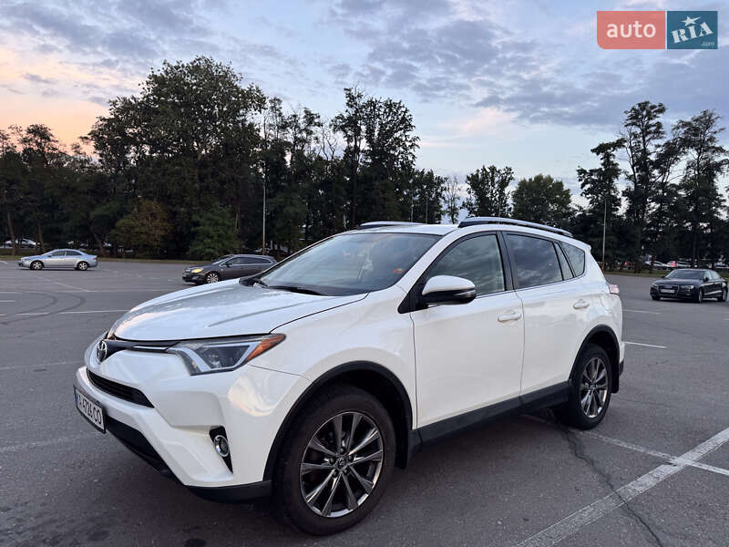 Toyota RAV4 2016