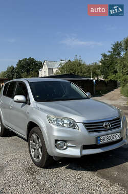 Внедорожник / Кроссовер Toyota RAV4 2010 в Киеве