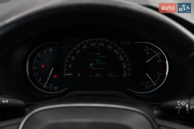 Внедорожник / Кроссовер Toyota RAV4 2018 в Киеве фото 37 Внедорожник / Кроссовер Toyota RAV4 2018 в Киеве