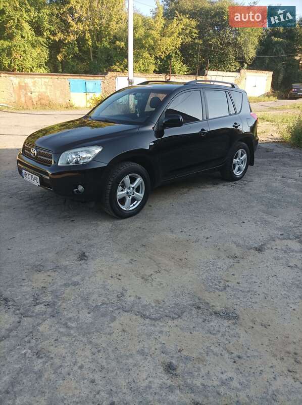 Позашляховик / Кросовер Toyota RAV4 2006 в Вінниці