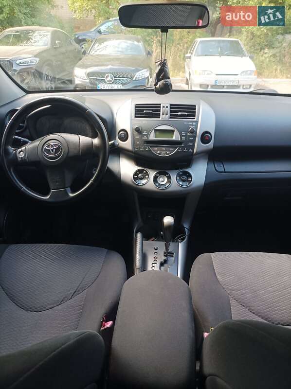 Позашляховик / Кросовер Toyota RAV4 2006 в Вінниці