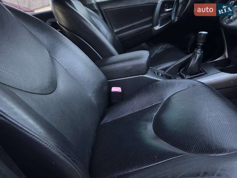 Внедорожник / Кроссовер Toyota RAV4 2007 в Ахтырке