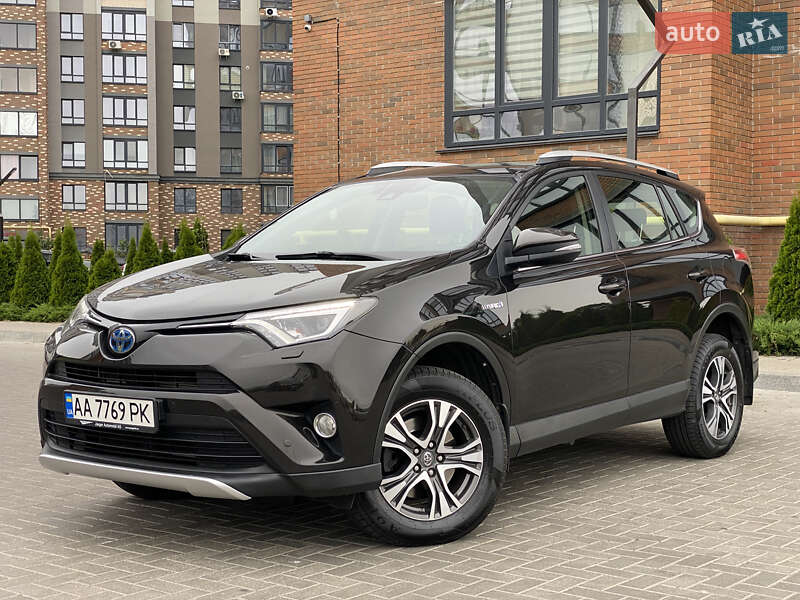 Внедорожник / Кроссовер Toyota RAV4 2016 в Житомире
