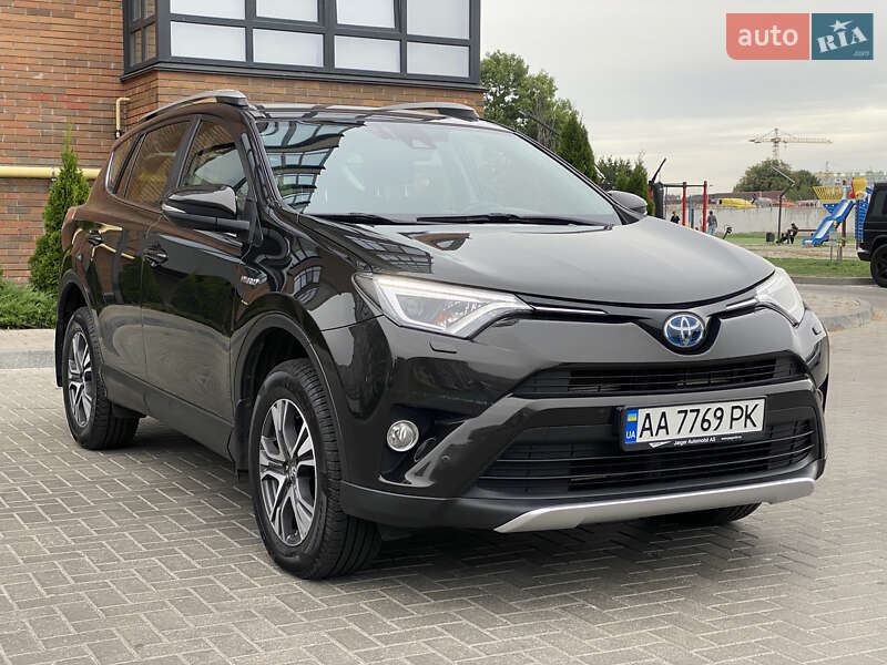 Внедорожник / Кроссовер Toyota RAV4 2016 в Житомире