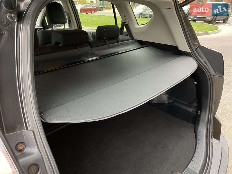 Внедорожник / Кроссовер Toyota RAV4 2016 в Житомире