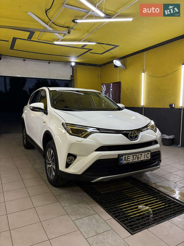 Toyota RAV4 2017