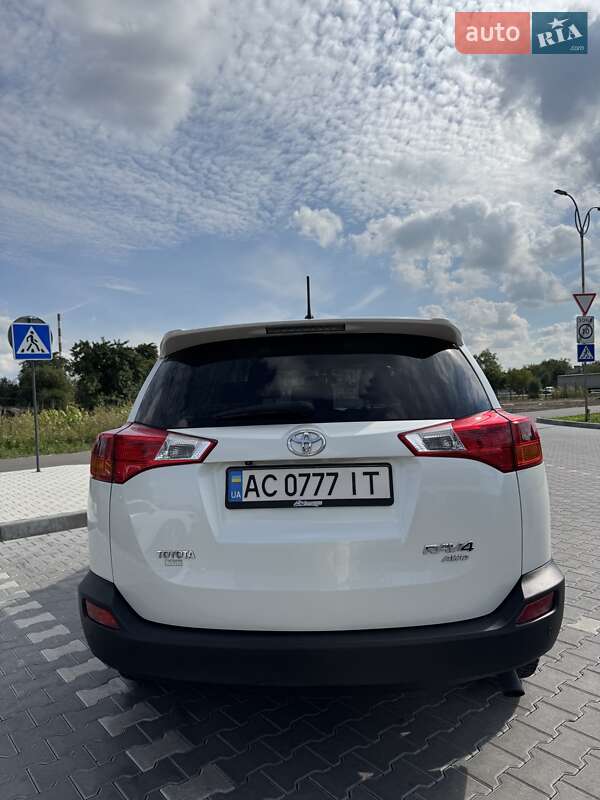 Позашляховик / Кросовер Toyota RAV4 2014 в Володимирі фото 11 Позашляховик / Кросовер Toyota RAV4 2014 в Володимирі