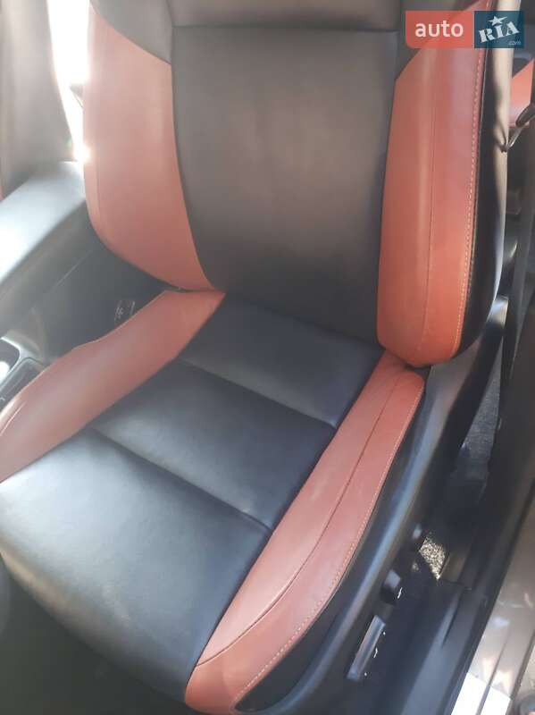 Внедорожник / Кроссовер Toyota RAV4 2013 в Одессе фото 35 Внедорожник / Кроссовер Toyota RAV4 2013 в Одессе