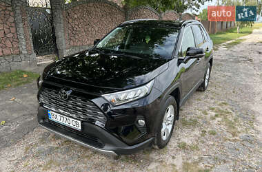 Toyota RAV4 2021