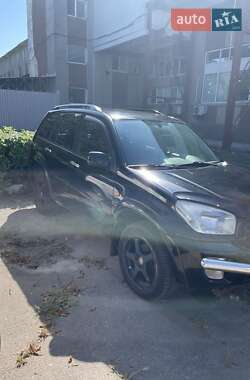 Внедорожник / Кроссовер Toyota RAV4 2002 в 