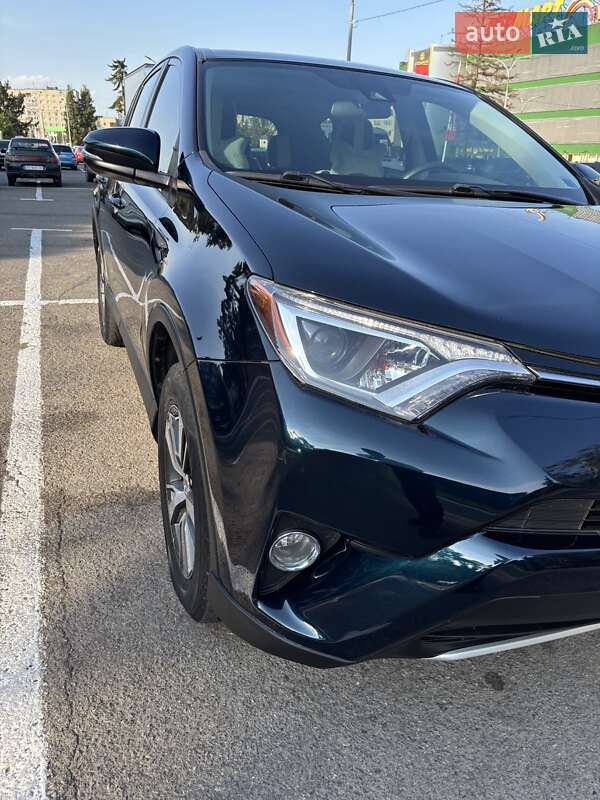 Внедорожник / Кроссовер Toyota RAV4 2018 в Ивано-Франковске фото 2 Внедорожник / Кроссовер Toyota RAV4 2018 в Ивано-Франковске