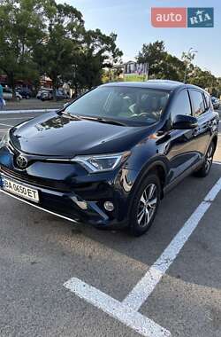 Позашляховик / Кросовер Toyota RAV4 2018 в Івано-Франківську