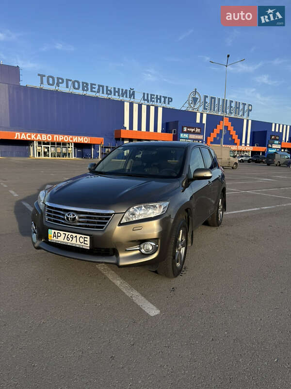 Позашляховик / Кросовер Toyota RAV4 2012 в Запоріжжі