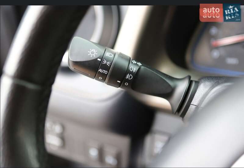 Внедорожник / Кроссовер Toyota RAV4 2014 в Звягеле