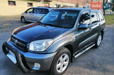 Позашляховик / Кросовер Toyota RAV4 2004 в Шептицькому