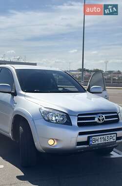 Внедорожник / Кроссовер Toyota RAV4 2007 в 