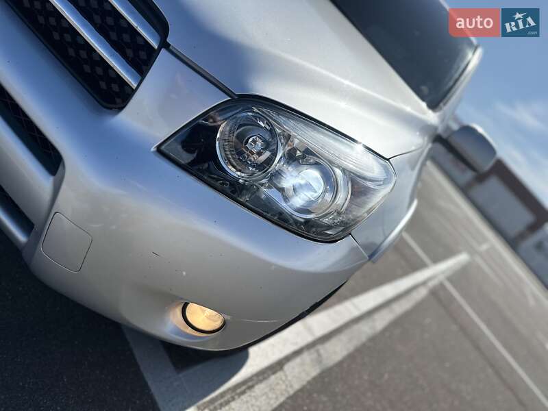 Позашляховик / Кросовер Toyota RAV4 2007 в Одесі