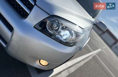 Внедорожник / Кроссовер Toyota RAV4 2007 в 