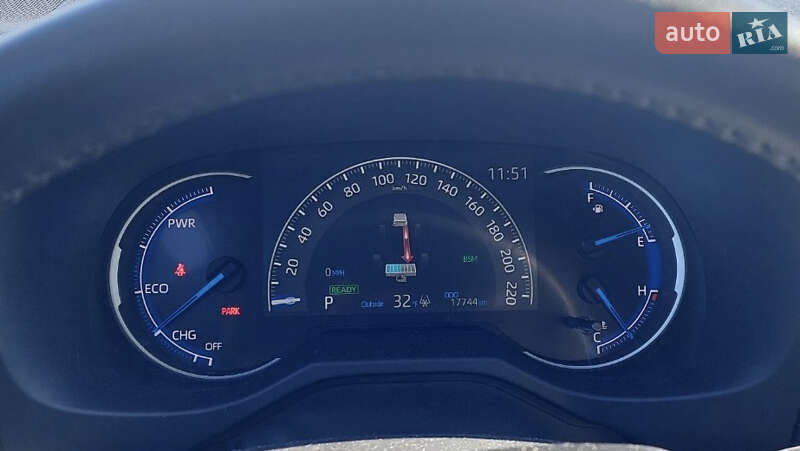 Внедорожник / Кроссовер Toyota RAV4 2021 в Ровно