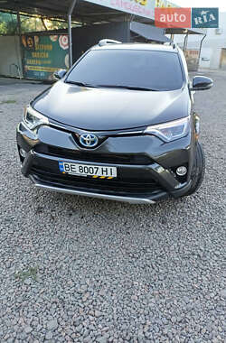 Внедорожник / Кроссовер Toyota RAV4 2016 в Первомайске
