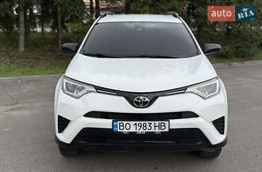 Позашляховик / Кросовер Toyota RAV4 2018 в Тернополі