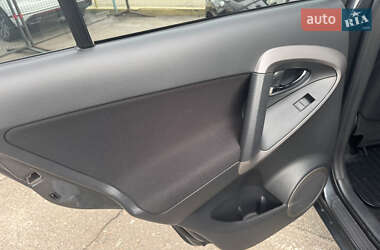 Внедорожник / Кроссовер Toyota RAV4 2008 в 