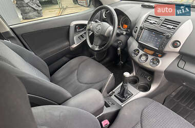 Внедорожник / Кроссовер Toyota RAV4 2008 в 