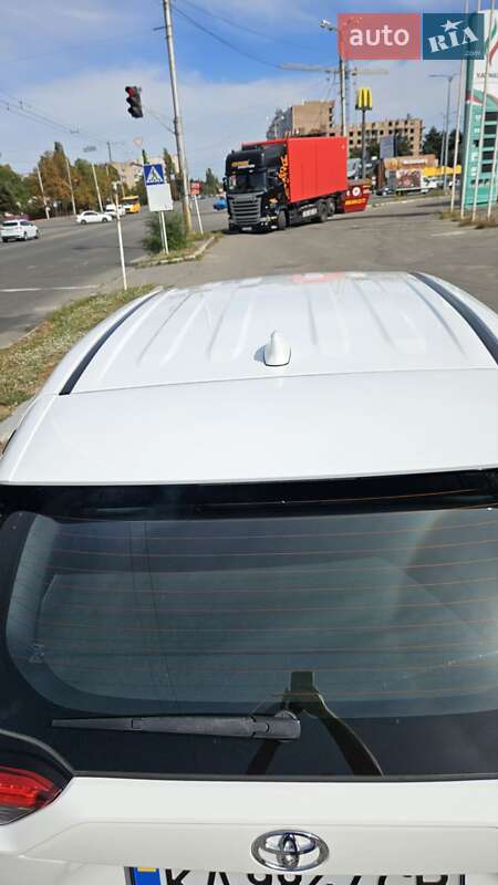 Позашляховик / Кросовер Toyota RAV4 2021 в Полтаві фото 3 Позашляховик / Кросовер Toyota RAV4 2021 в Полтаві