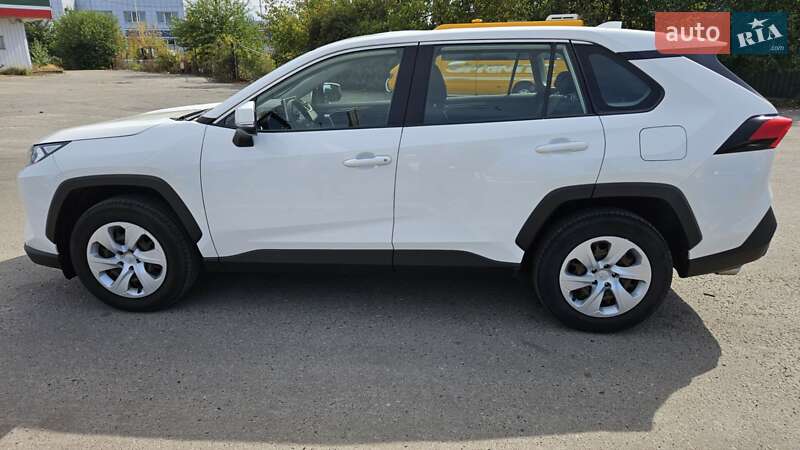 Позашляховик / Кросовер Toyota RAV4 2021 в Полтаві фото 10 Позашляховик / Кросовер Toyota RAV4 2021 в Полтаві