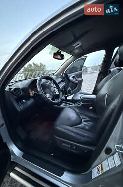 Позашляховик / Кросовер Toyota RAV4 2007 в 