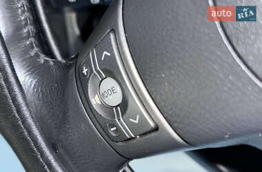 Позашляховик / Кросовер Toyota RAV4 2007 в 