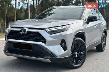 Внедорожник / Кроссовер Toyota RAV4 2024 в Киеве