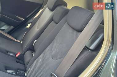Внедорожник / Кроссовер Toyota RAV4 2011 в 
