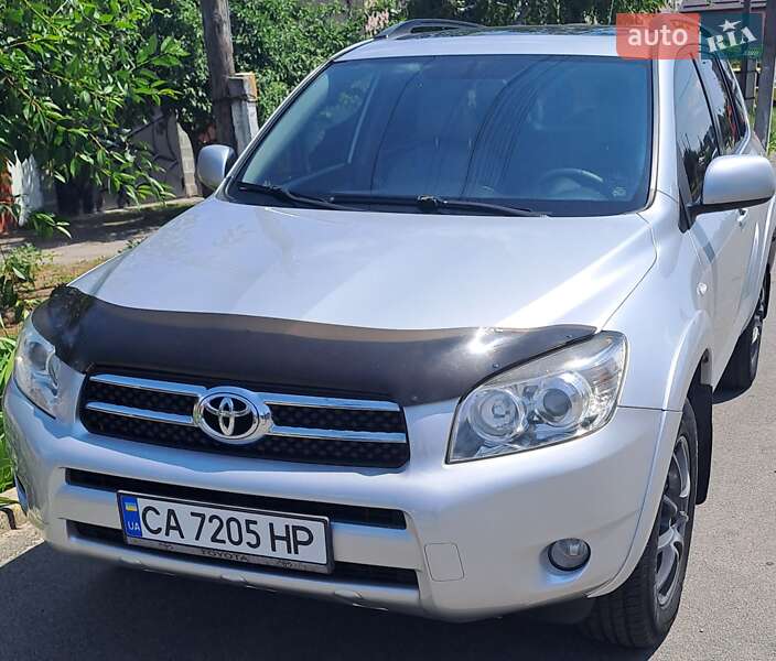 Позашляховик / Кросовер Toyota RAV4 2007 в Черкасах