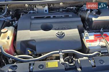 Внедорожник / Кроссовер Toyota RAV4 2015 в Кропивницком