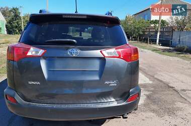 Внедорожник / Кроссовер Toyota RAV4 2015 в 