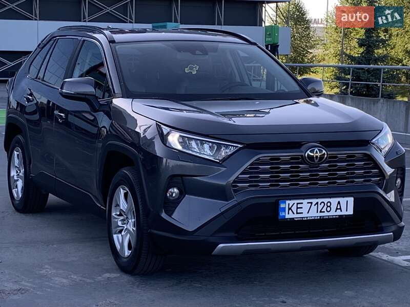 Позашляховик / Кросовер Toyota RAV4 2018 в Києві