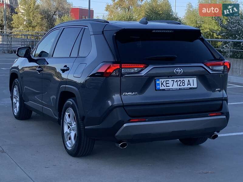 Позашляховик / Кросовер Toyota RAV4 2018 в Києві