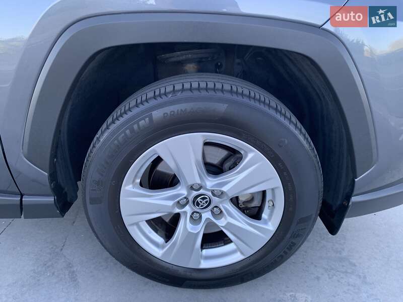 Позашляховик / Кросовер Toyota RAV4 2018 в Києві
