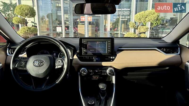 Позашляховик / Кросовер Toyota RAV4 2019 в Чернігові