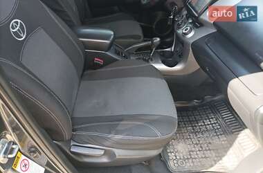 Внедорожник / Кроссовер Toyota RAV4 2006 в 