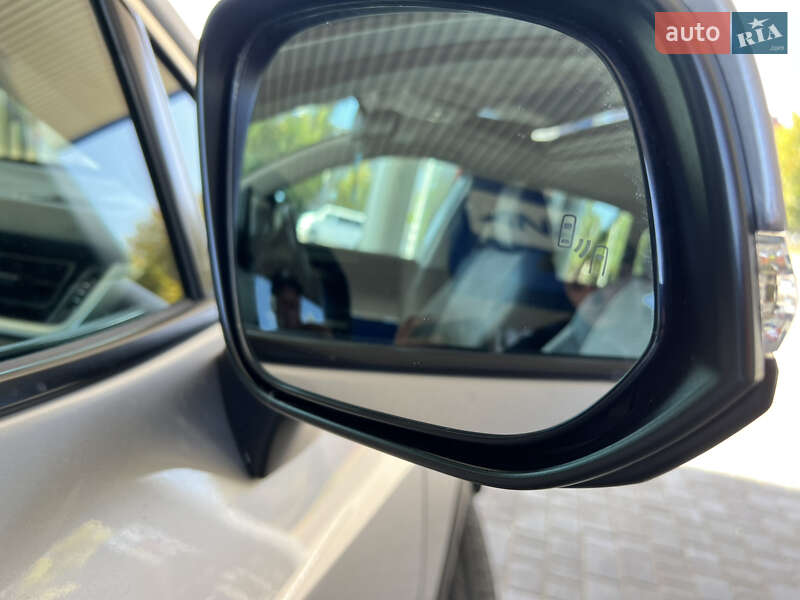 Внедорожник / Кроссовер Toyota RAV4 2021 в Николаеве