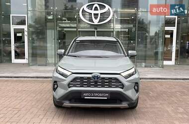 Позашляховик / Кросовер Toyota RAV4 2023 в  фото 5 Позашляховик / Кросовер Toyota RAV4 2023 в