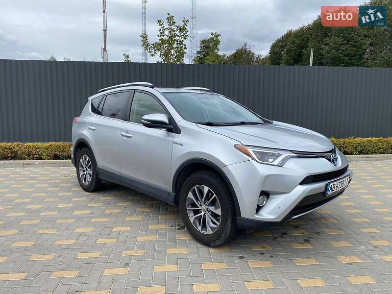 Внедорожник / Кроссовер Toyota RAV4 2016 в Виннице