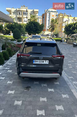 Внедорожник / Кроссовер Toyota RAV4 2023 в Одессе