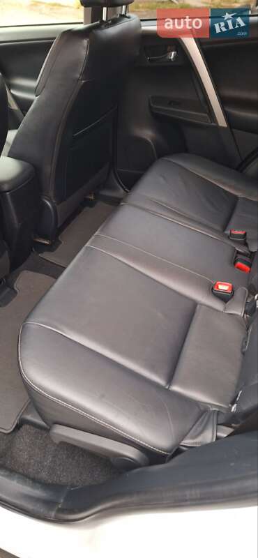 Позашляховик / Кросовер Toyota RAV4 2013 в Харкові