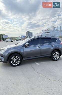 Toyota RAV4 2017