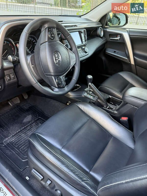 Позашляховик / Кросовер Toyota RAV4 2015 в Києві фото 17 Позашляховик / Кросовер Toyota RAV4 2015 в Києві