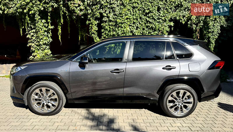 Позашляховик / Кросовер Toyota RAV4 2020 в Києві