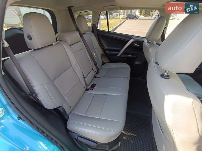 Позашляховик / Кросовер Toyota RAV4 2017 в Києві фото 32 Позашляховик / Кросовер Toyota RAV4 2017 в Києві